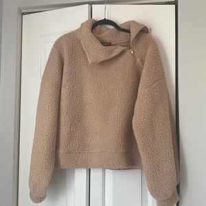 NWOT Express tan Sherpa. Size large.